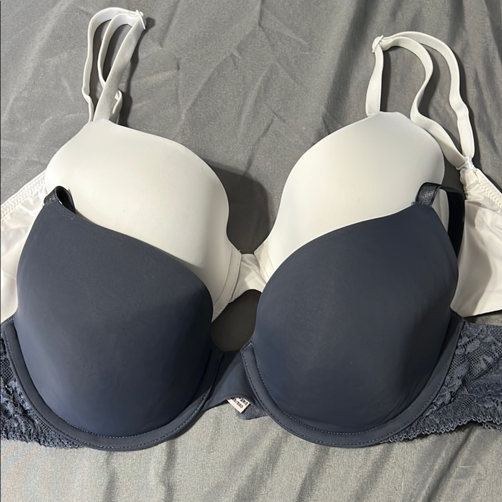 Elegant Women's Intimates Set - Black and White